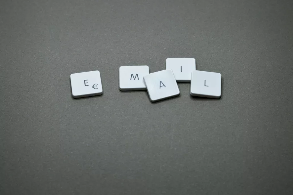 E-mail build trust in high-affiliate marketing